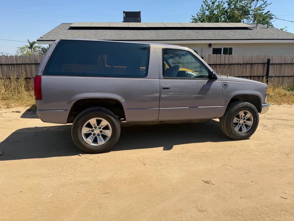 1992 Chevrolet K5 Blazer 3rd Gen - Image 3 of 7