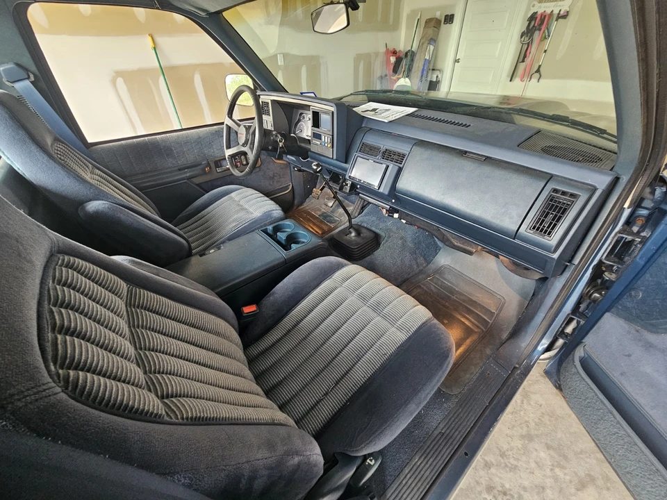 1992 Chevrolet C/K 4th Gen - Image 15 of 31