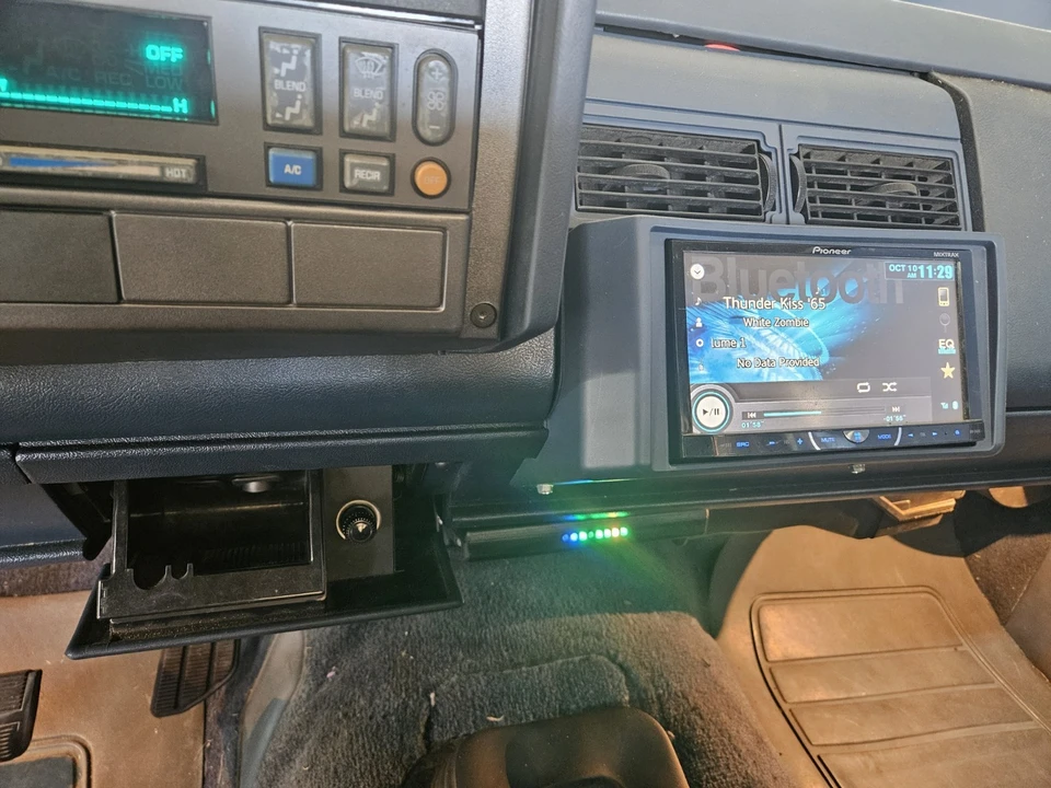 1992 Chevrolet C/K 4th Gen - Image 4 of 31