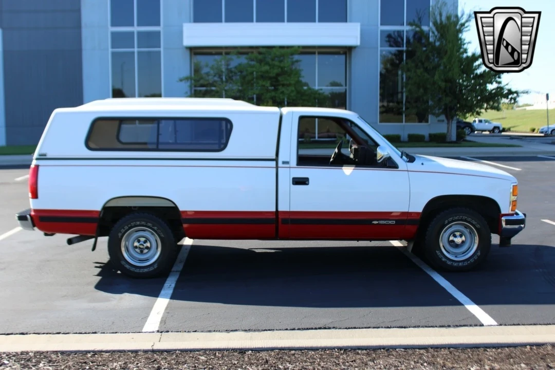 1992 Chevrolet C/K 3rd Gen - Image 8 of 12