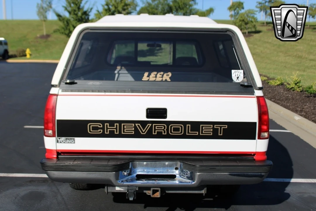 1992 Chevrolet C/K 3rd Gen - Image 5 of 12
