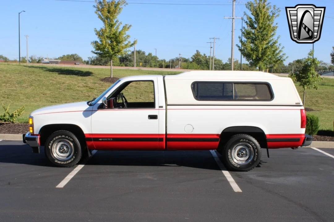 1992 Chevrolet C/K 3rd Gen - Image 3 of 12