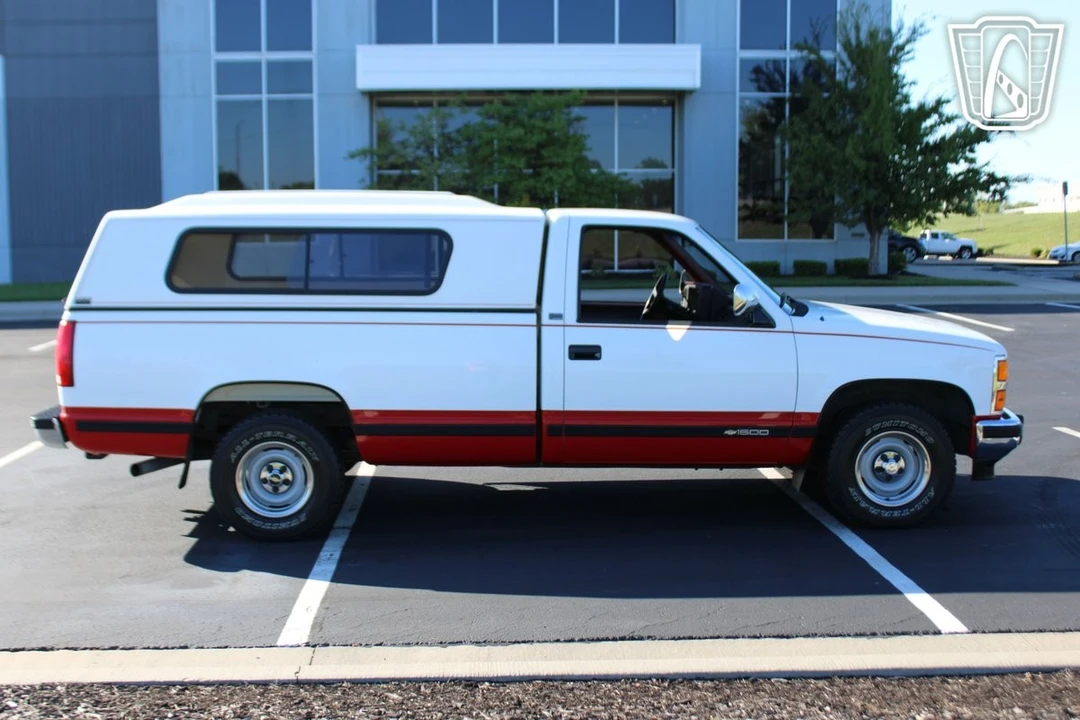 1992 Chevrolet C/K 3rd Gen - Image 7 of 21