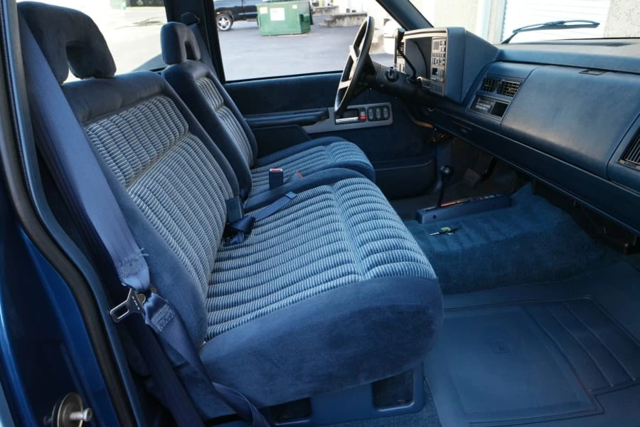 1992 Chevrolet C/K 4th Gen - Image 6 of 8