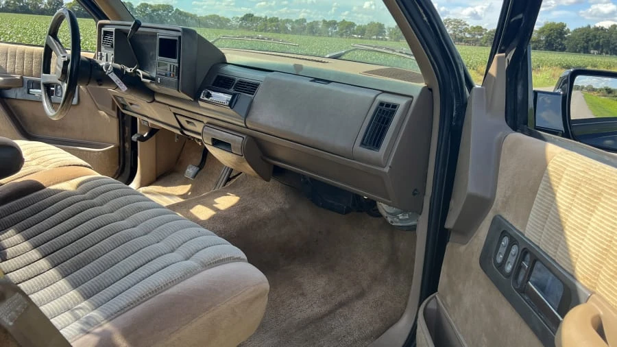 1992 Chevrolet C/K 4th Gen - Image 4 of 8