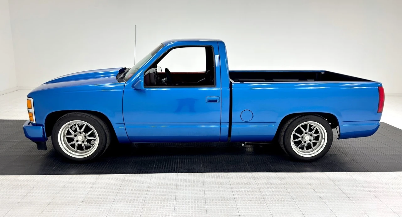 1992 Chevrolet C/K 3rd Gen - Image 2 of 12