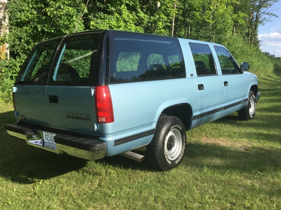 1992 Chevrolet Suburban 8th Gen - Image 14 of 31