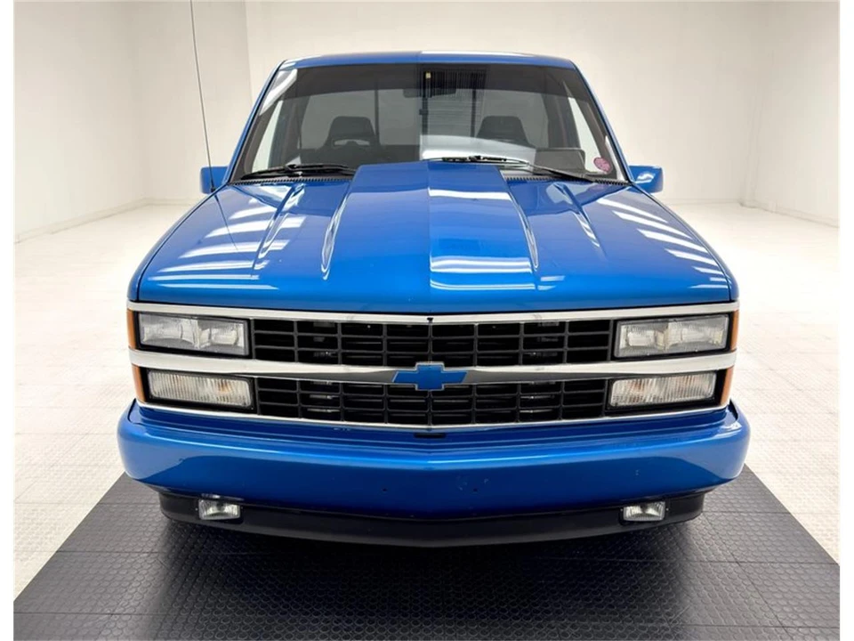 1992 Chevrolet C/K 4th Gen - Image 8 of 31