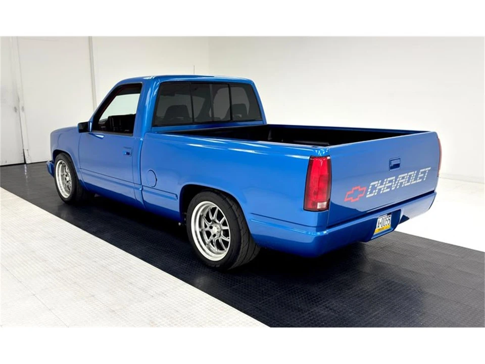 1992 Chevrolet C/K 4th Gen - Image 3 of 31