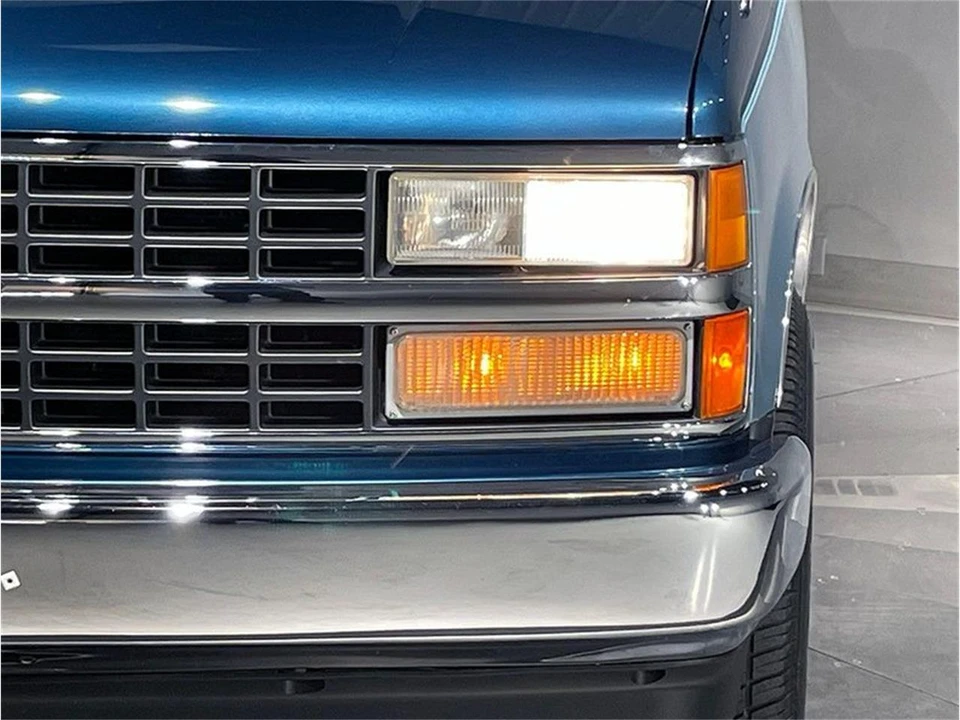 1992 Chevrolet C/K 4th Gen - Image 21 of 31