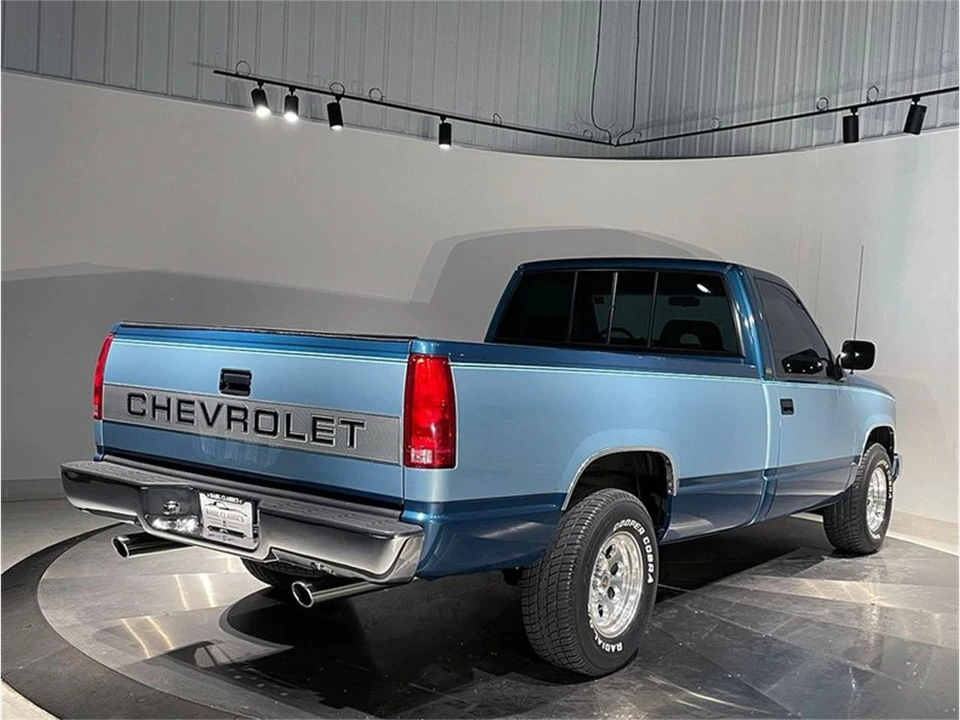 1992 Chevrolet C/K 4th Gen - Image 6 of 31