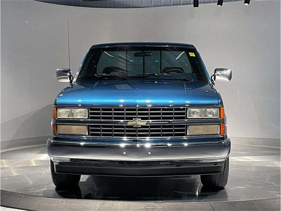 1992 Chevrolet C/K 4th Gen - Image 3 of 31