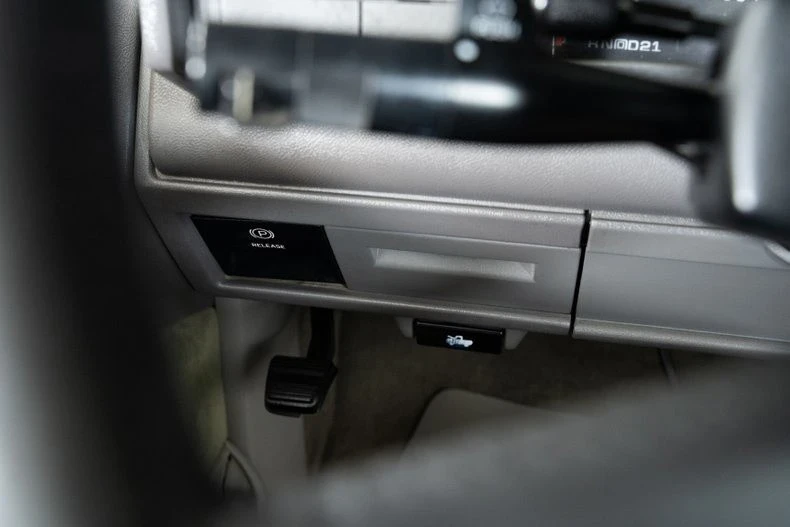 1992 Chevrolet C/K 4th Gen - Image 20 of 21