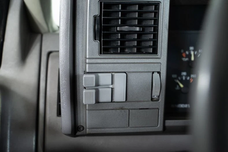 1992 Chevrolet C/K 4th Gen - Image 19 of 21