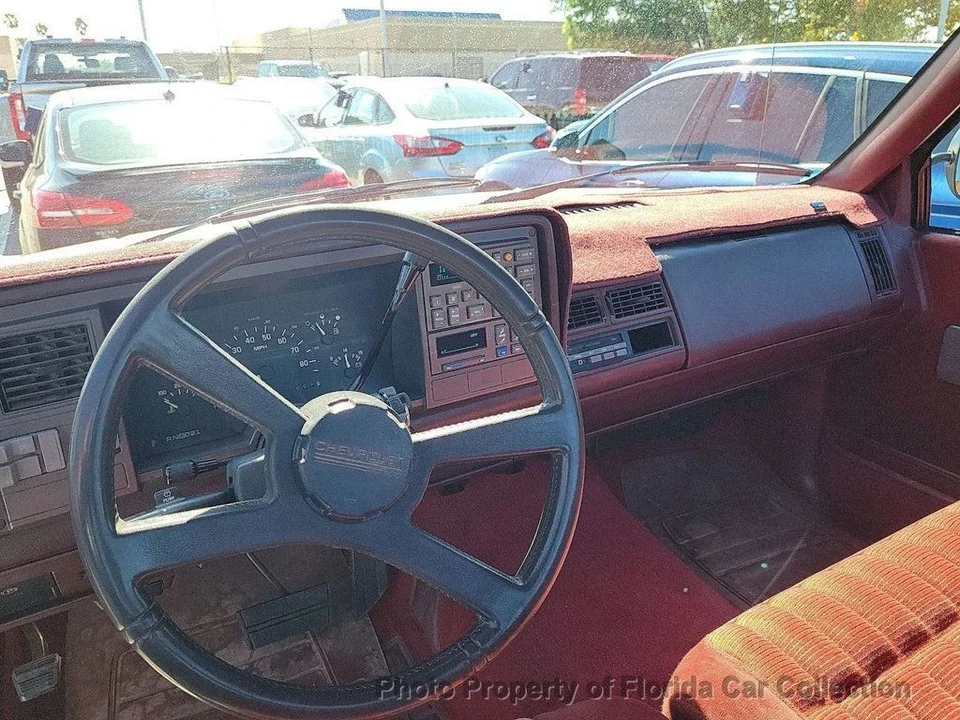 1992 Chevrolet C/K 3rd Gen - Image 10 of 12