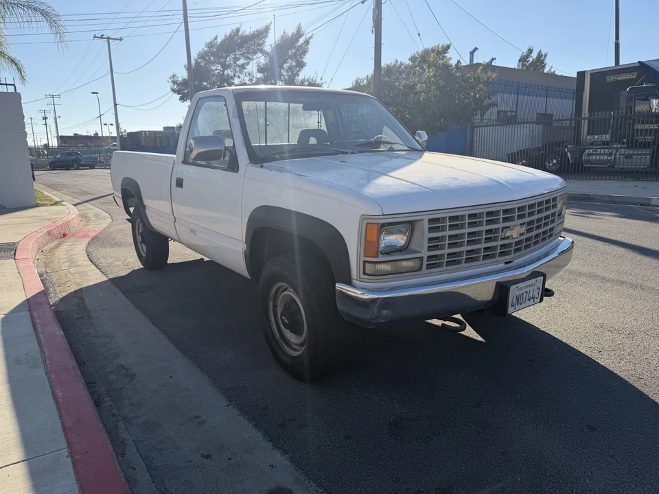 1992 Chevrolet C/K 4th Gen - Image 4 of 11