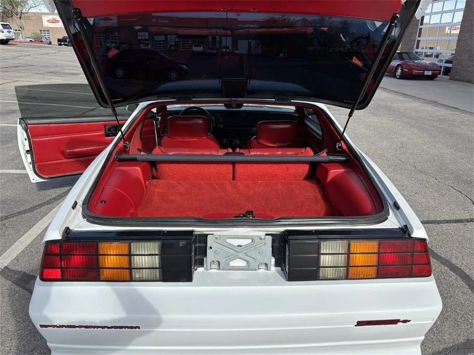 1992 Chevrolet Camaro 3rd Gen - Image 15 of 31