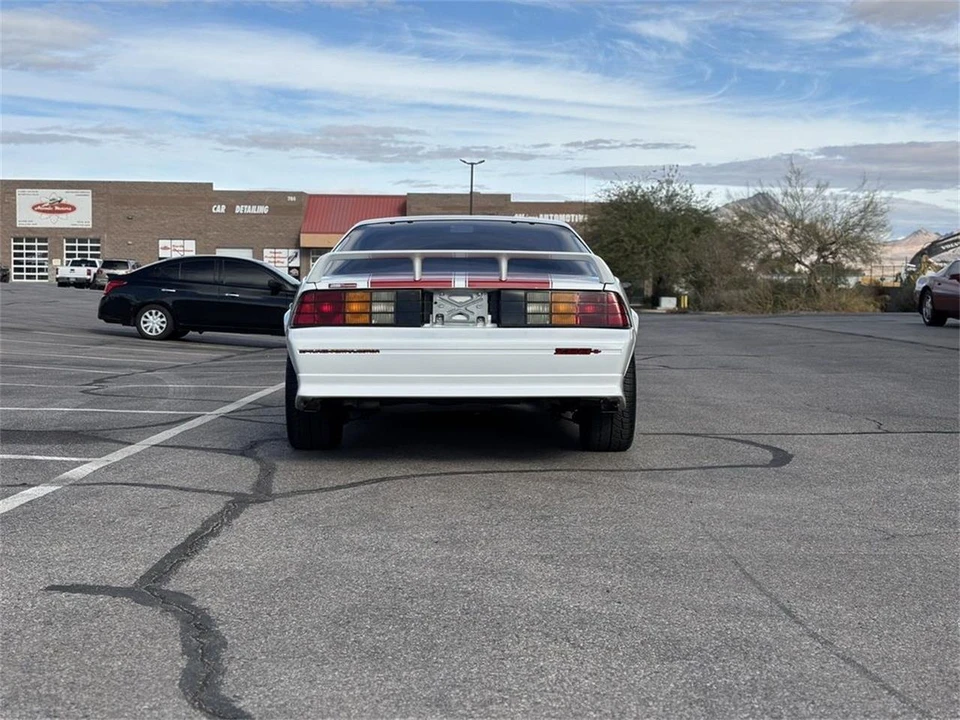 1992 Chevrolet Camaro 3rd Gen - Image 9 of 31