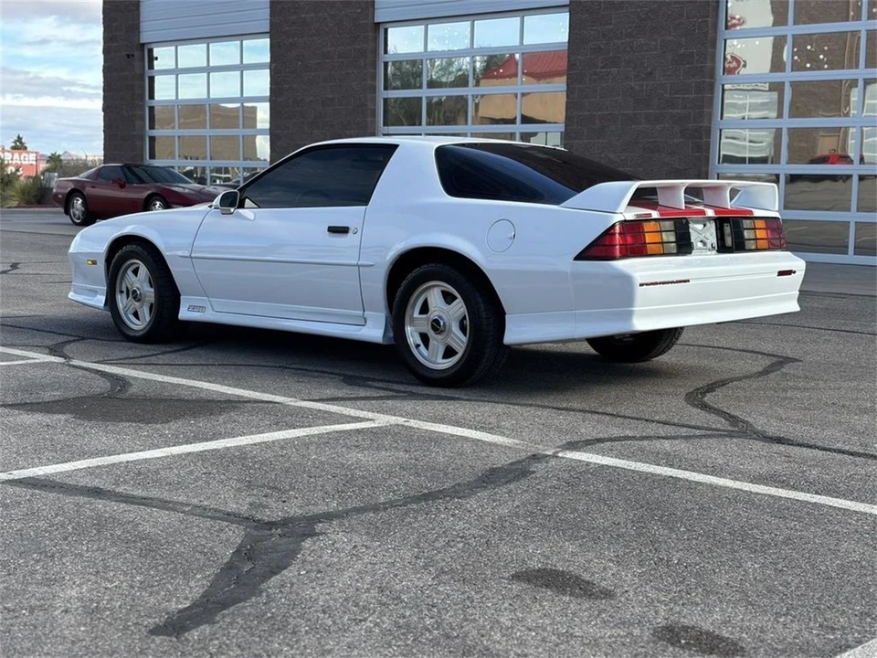 1992 Chevrolet Camaro 3rd Gen - Image 12 of 31