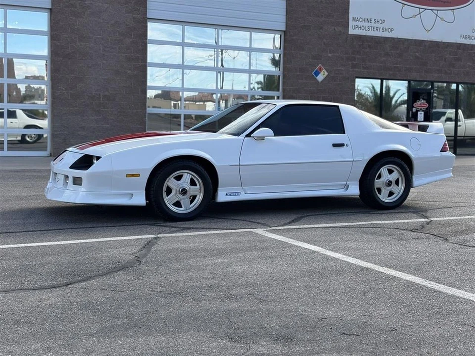 1992 Chevrolet Camaro 3rd Gen - Image 18 of 31