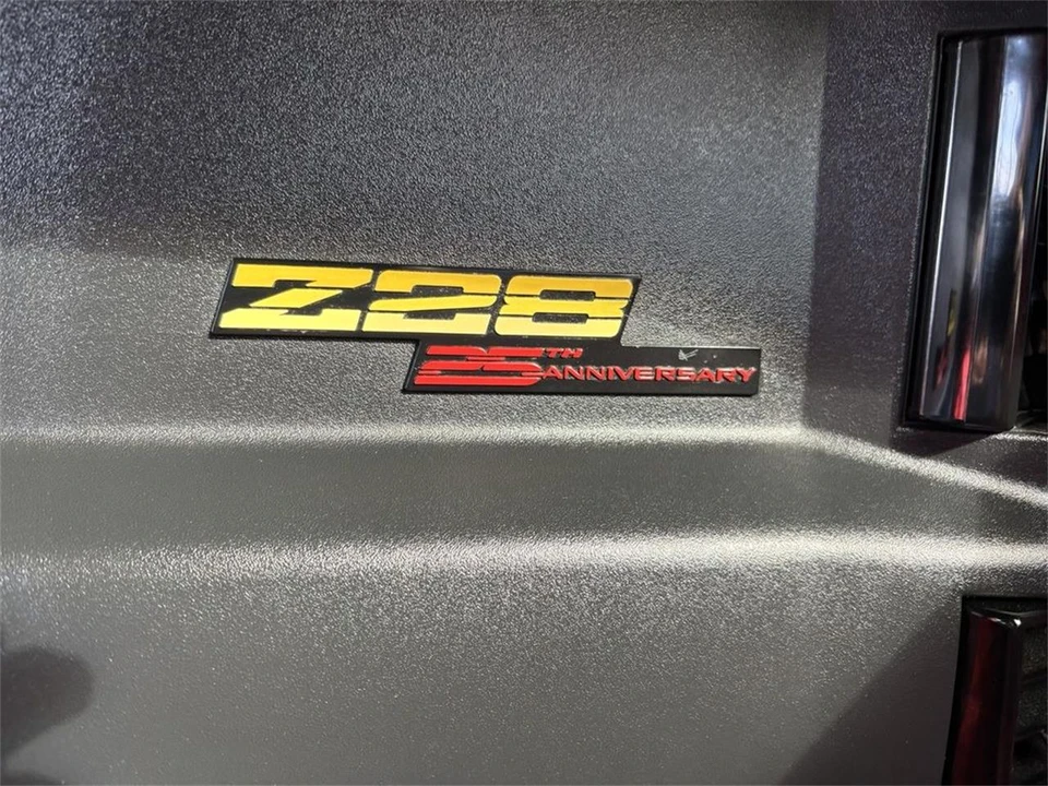 1992 Chevrolet Camaro 3rd Gen - Image 13 of 31