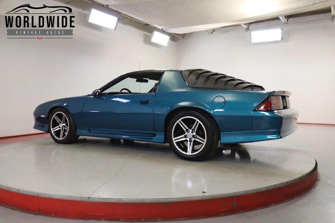 1992 Chevrolet Camaro 3rd Gen - Image 9 of 12