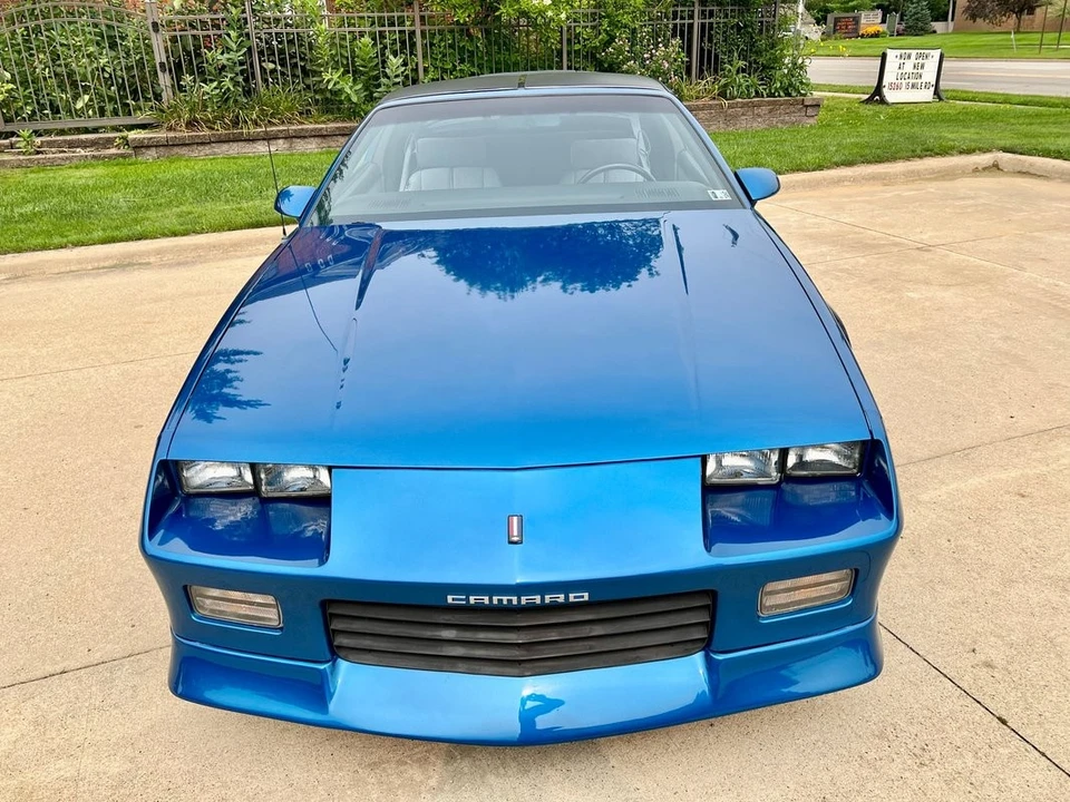 1992 Chevrolet Camaro 3rd Gen - Image 15 of 21