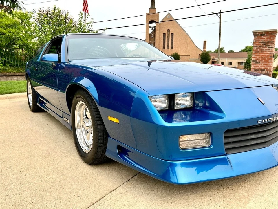1992 Chevrolet Camaro 3rd Gen - Image 17 of 21