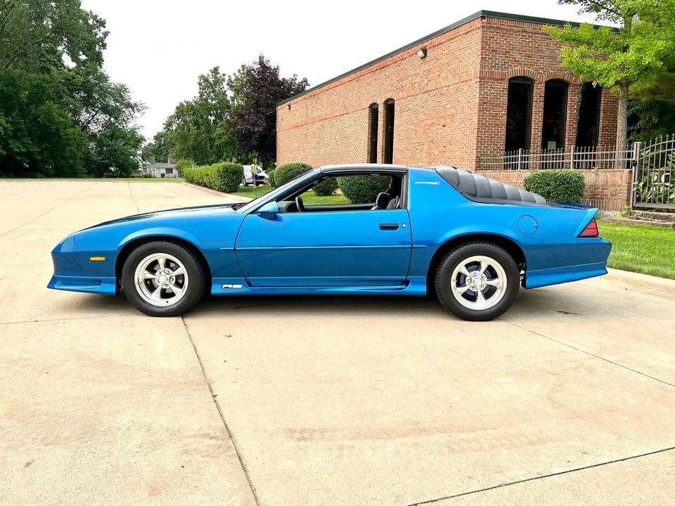 1992 Chevrolet Camaro 3rd Gen - Image 11 of 12