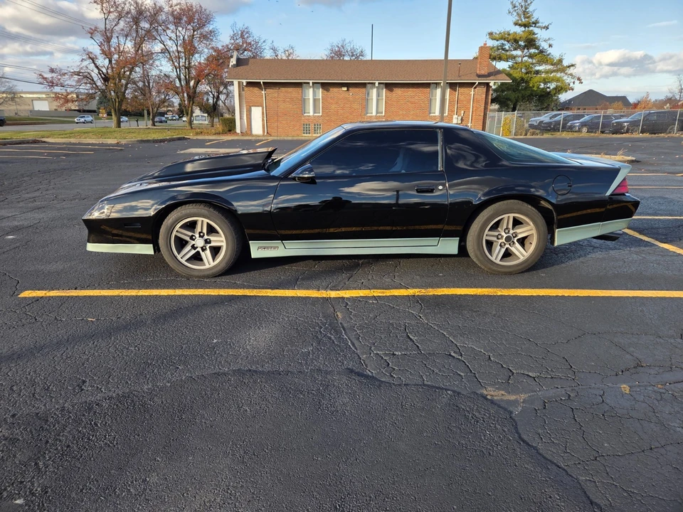 1992 Chevrolet Camaro 3rd Gen - Image 11 of 21