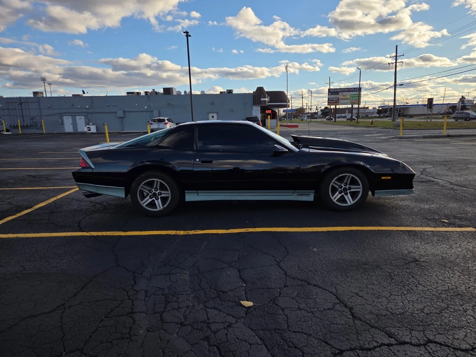 1992 Chevrolet Camaro 3rd Gen - Image 5 of 21