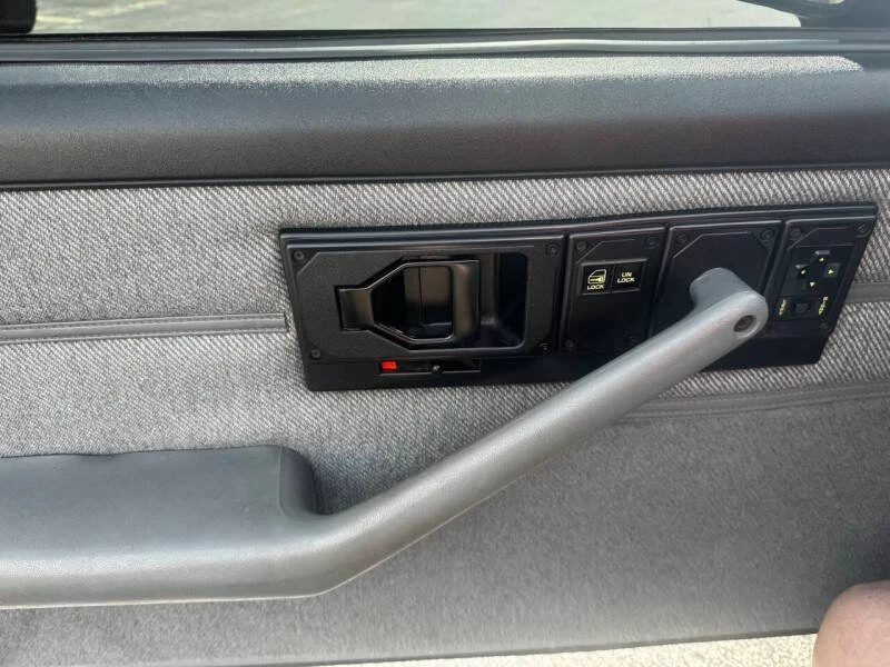 1992 Chevrolet Camaro 3rd Gen - Image 18 of 19