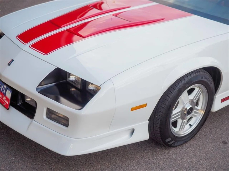 1992 Chevrolet Camaro 3rd Gen - Image 17 of 31