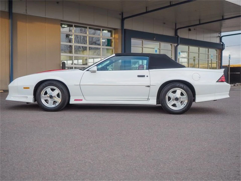 1992 Chevrolet Camaro 3rd Gen - Image 10 of 31