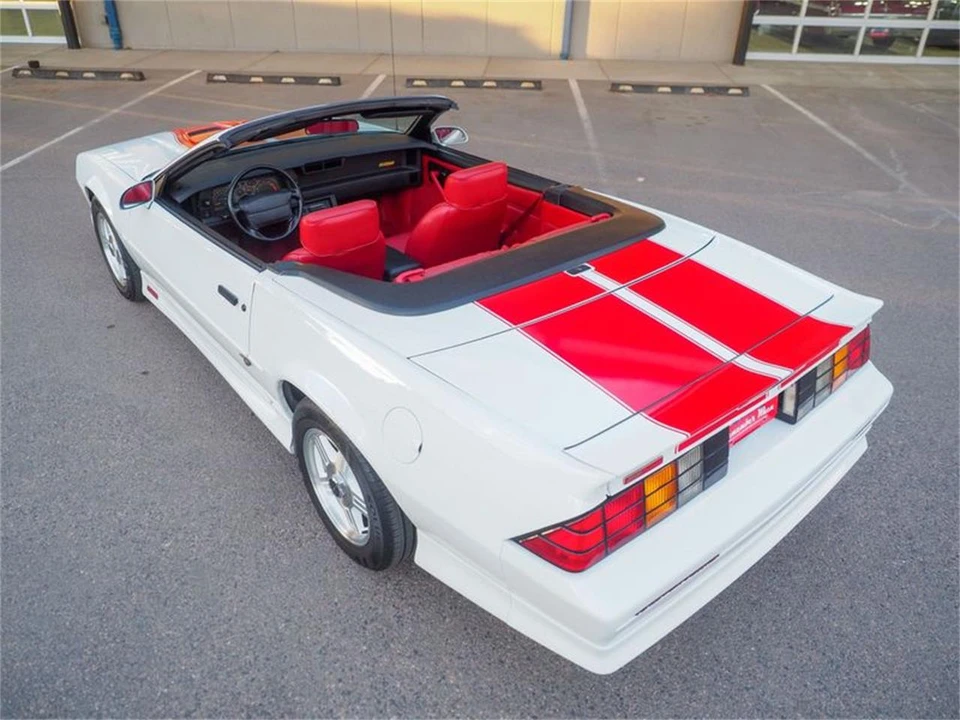 1992 Chevrolet Camaro 3rd Gen - Image 15 of 31