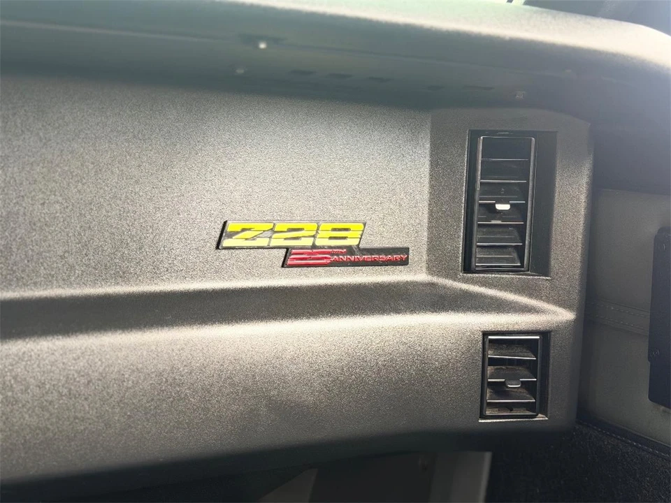 1992 Chevrolet Camaro 3rd Gen - Image 14 of 24