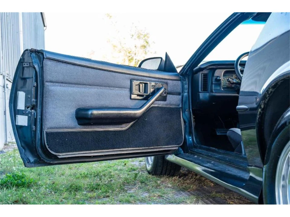 1992 Chevrolet Camaro 3rd Gen - Image 9 of 10
