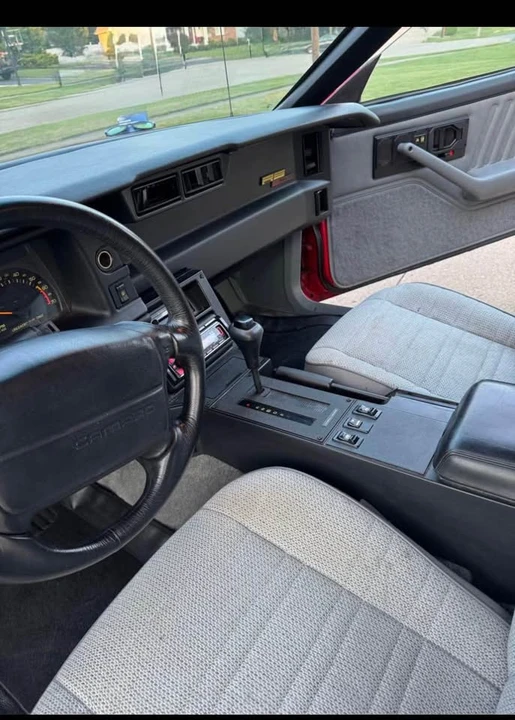 1992 Chevrolet Camaro 3rd Gen - Image 7 of 8
