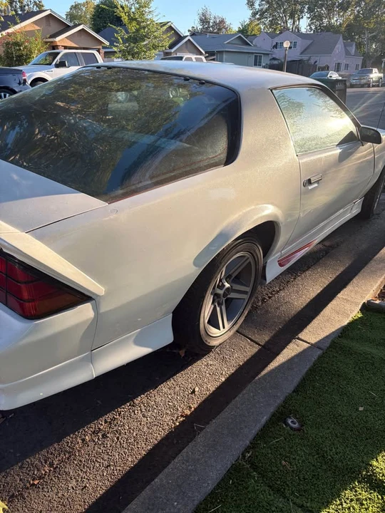 1992 Chevrolet Camaro 3rd Gen - Image 3 of 10