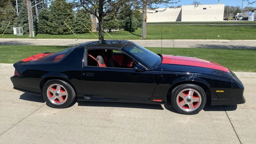 1992 Chevrolet Camaro 3rd Gen - Image 2 of 4