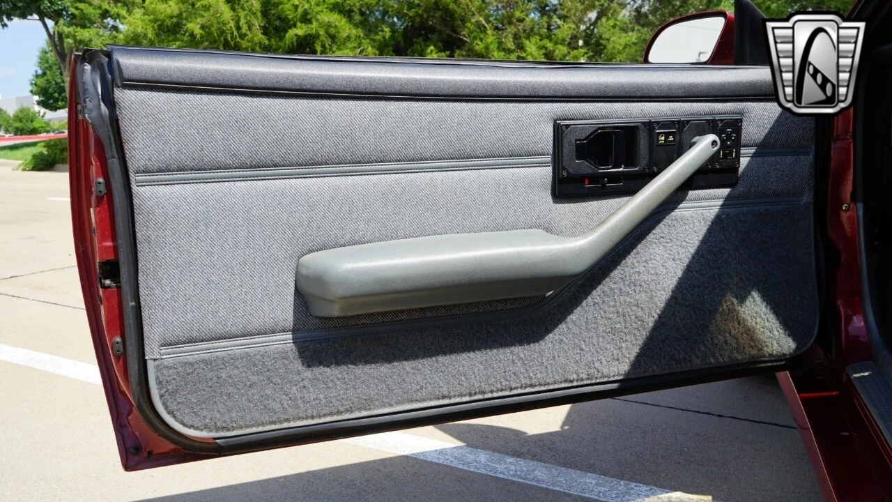 1992 Chevrolet Camaro 3rd Gen - Image 15 of 21