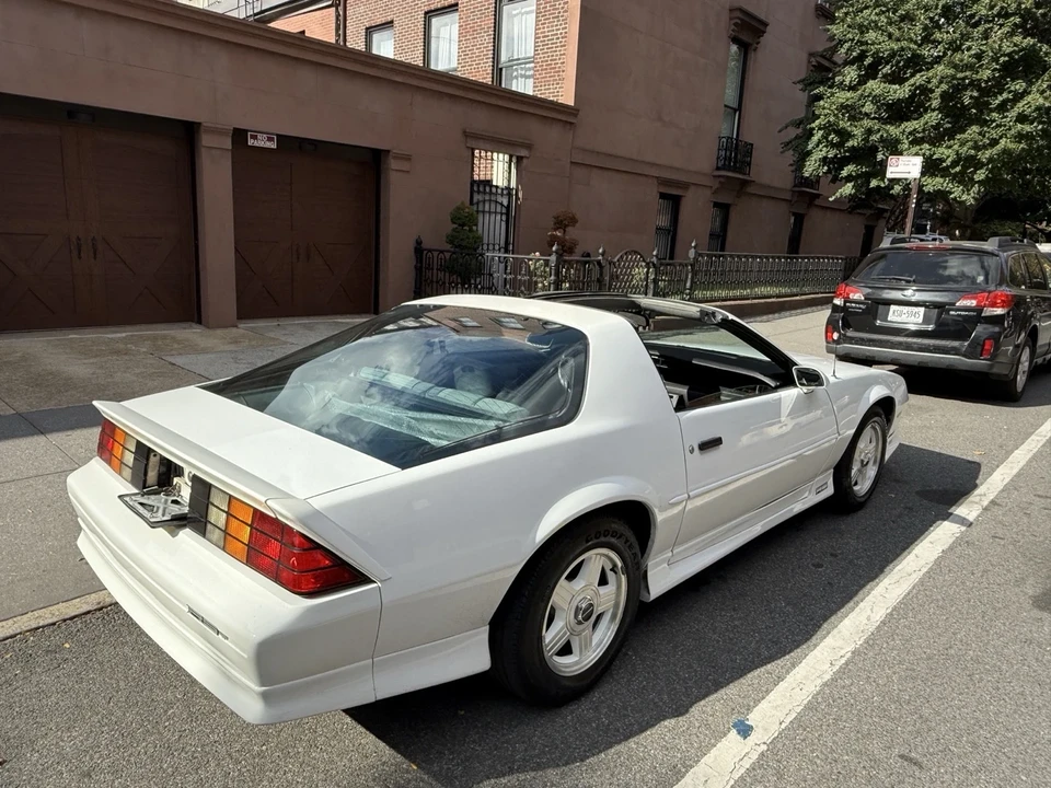 1992 Chevrolet Camaro 3rd Gen - Image 3 of 21