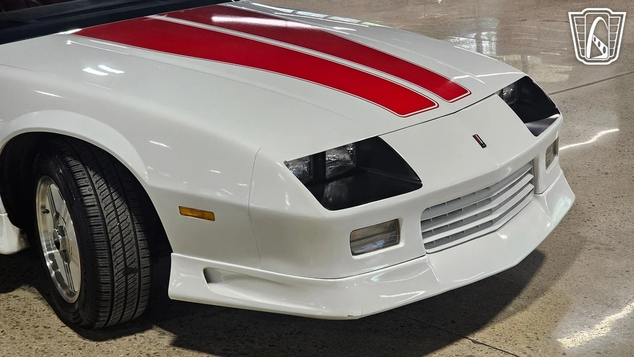 1992 Chevrolet Camaro 3rd Gen - Image 3 of 12