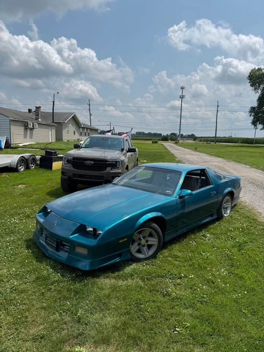 1992 Chevrolet Camaro 3rd Gen - Image 2 of 7