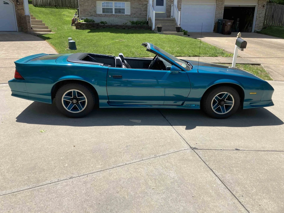 1992 Chevrolet Camaro 3rd Gen - Image 10 of 31