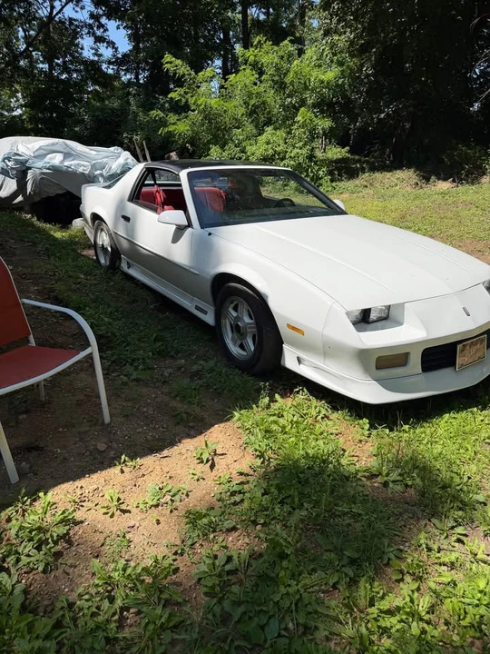 1992 Chevrolet Camaro 3rd Gen - Image 2 of 8