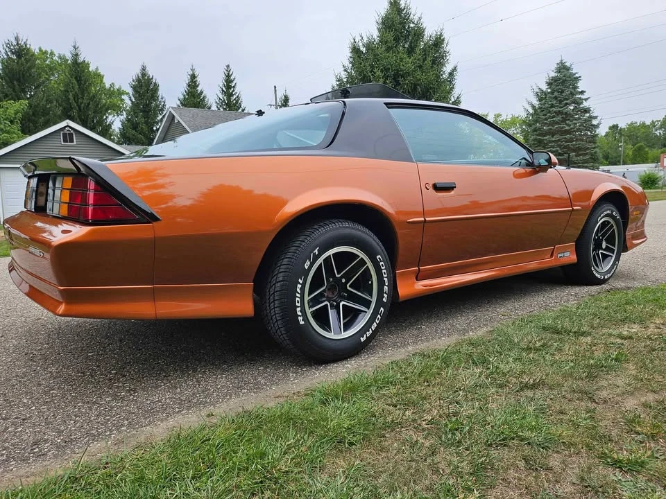 1992 Chevrolet Camaro 3rd Gen - Image 5 of 13
