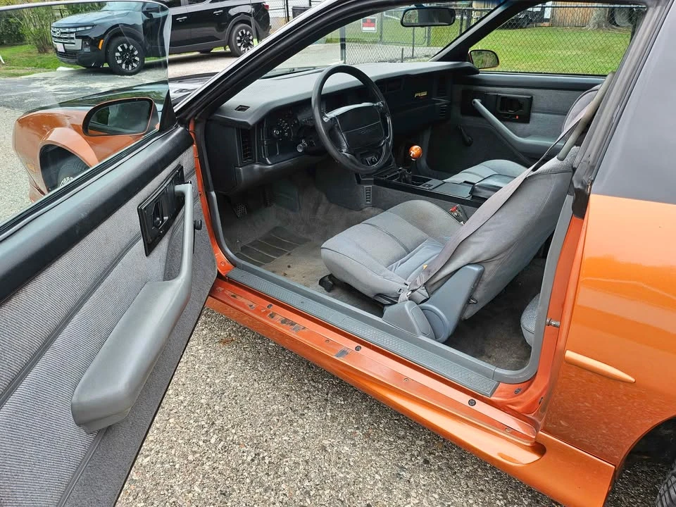 1992 Chevrolet Camaro 3rd Gen - Image 10 of 13