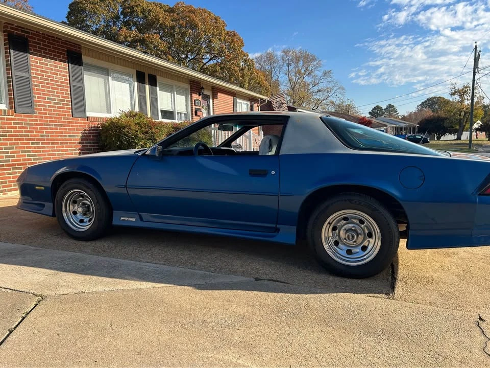 1992 Chevrolet Camaro 3rd Gen - Image 2 of 7