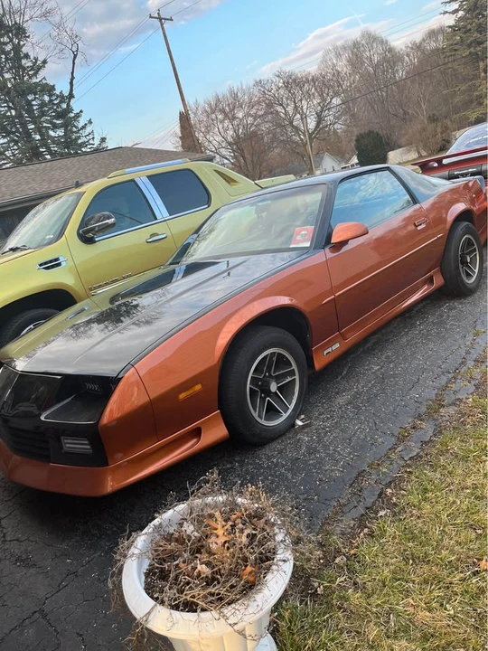 1992 Chevrolet Camaro 3rd Gen - Image 2 of 10